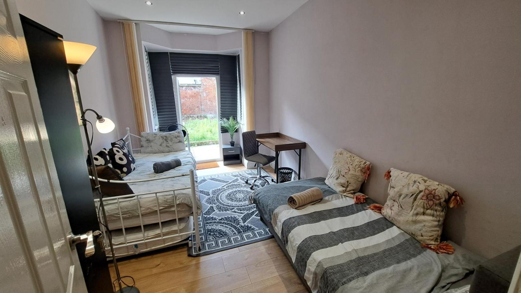 Comfy Fenia Stay Londres Exterior foto